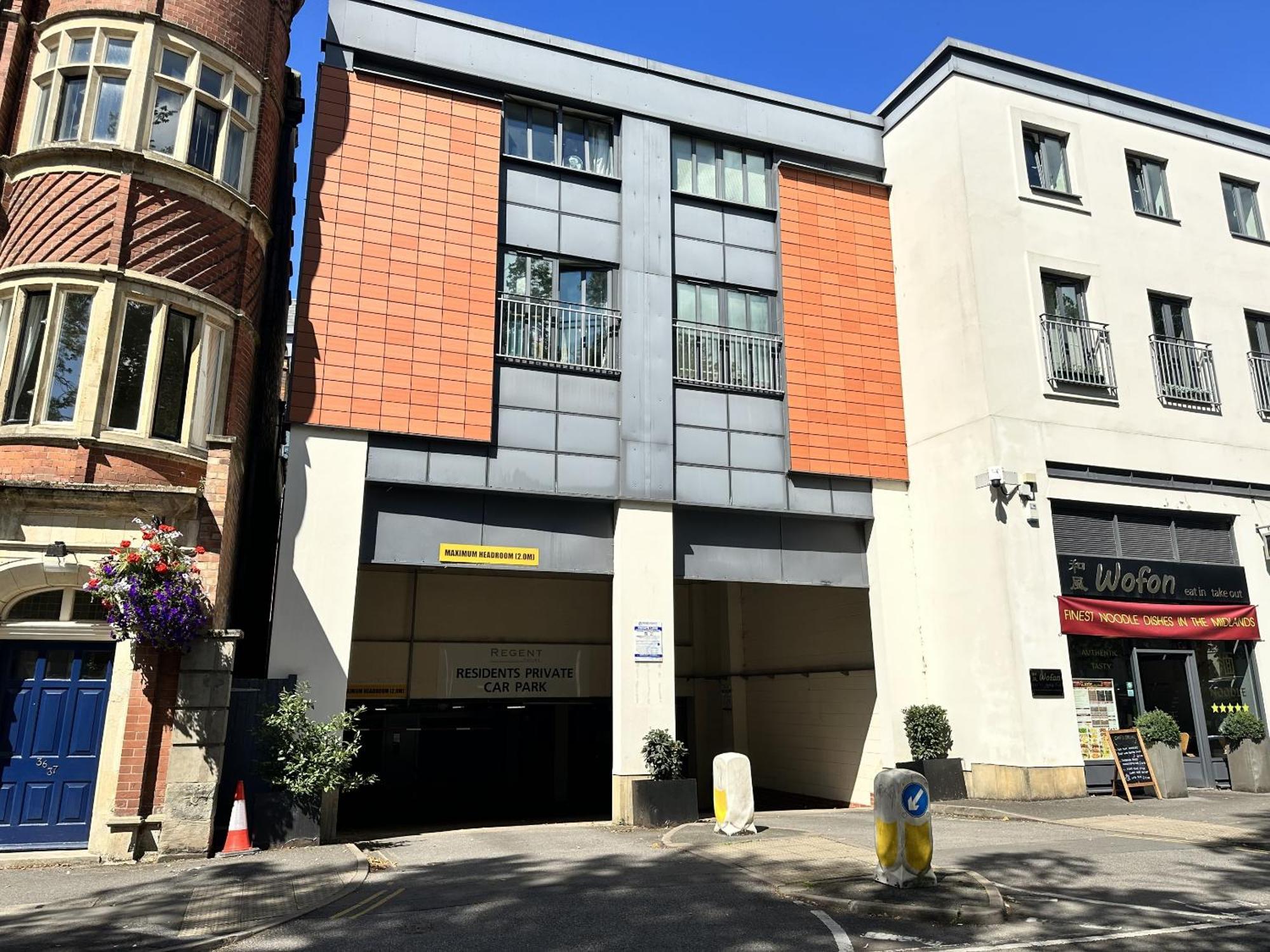 Apartment Stunning 2-bed Town Centre - Hosted By Hutch Lifestyle *