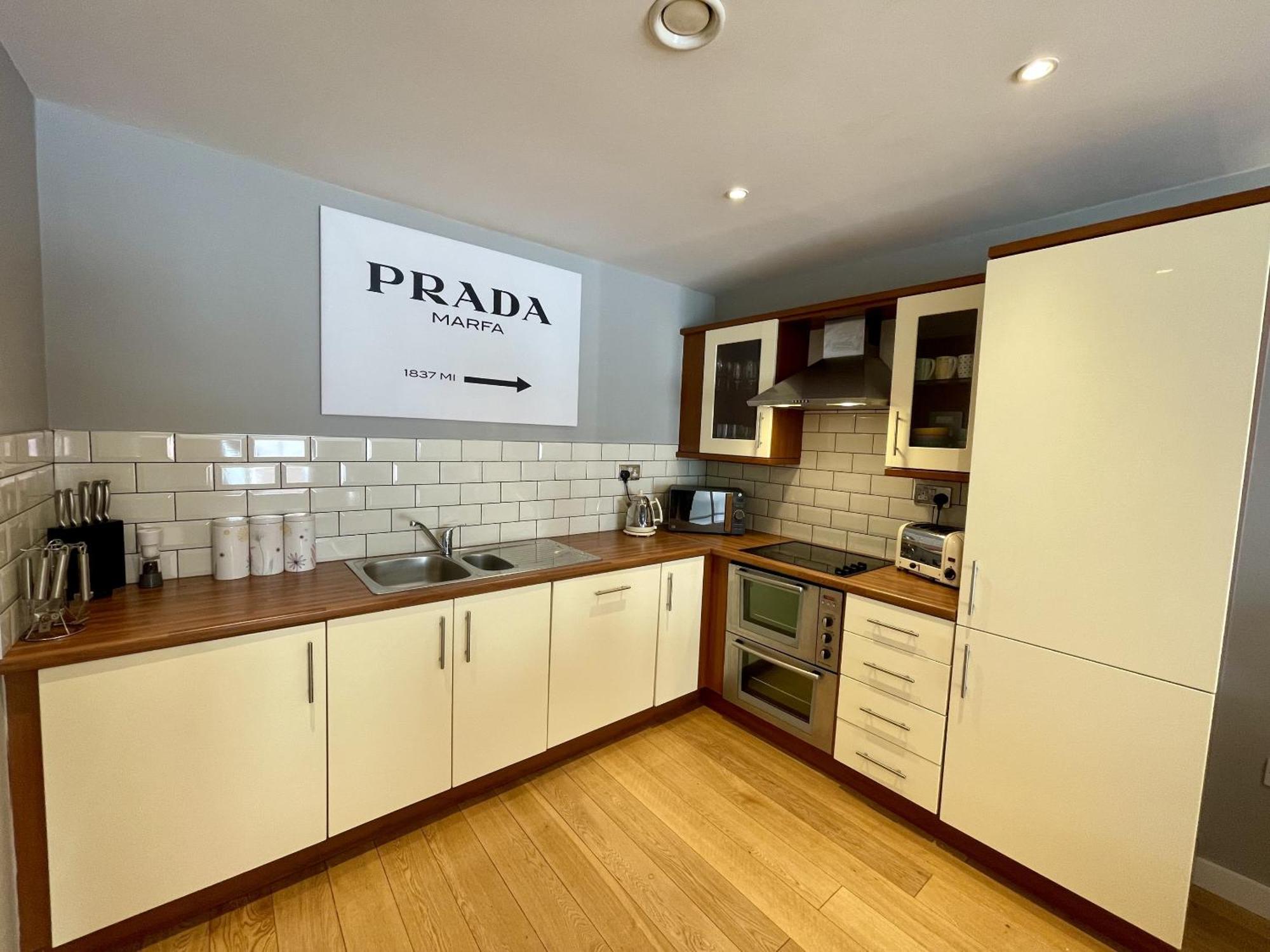 Apartment Stunning 2-bed Town Centre - Hosted By Hutch Lifestyle Leamington Spa